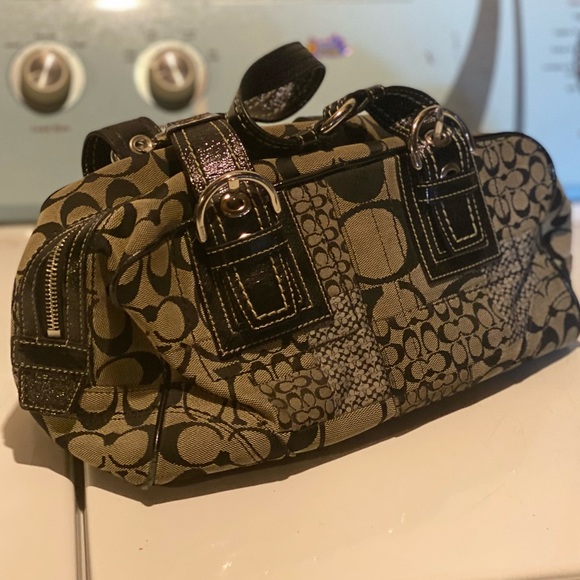 Coach Handbags - Coach handbag